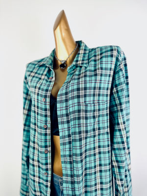 Vintage 90s grunge flannel button down shirt
