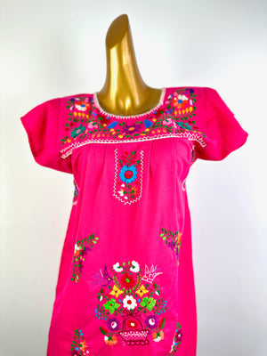 Vintage 70s Boho Hippie Oaxacan Mexican floral embroidered dress
