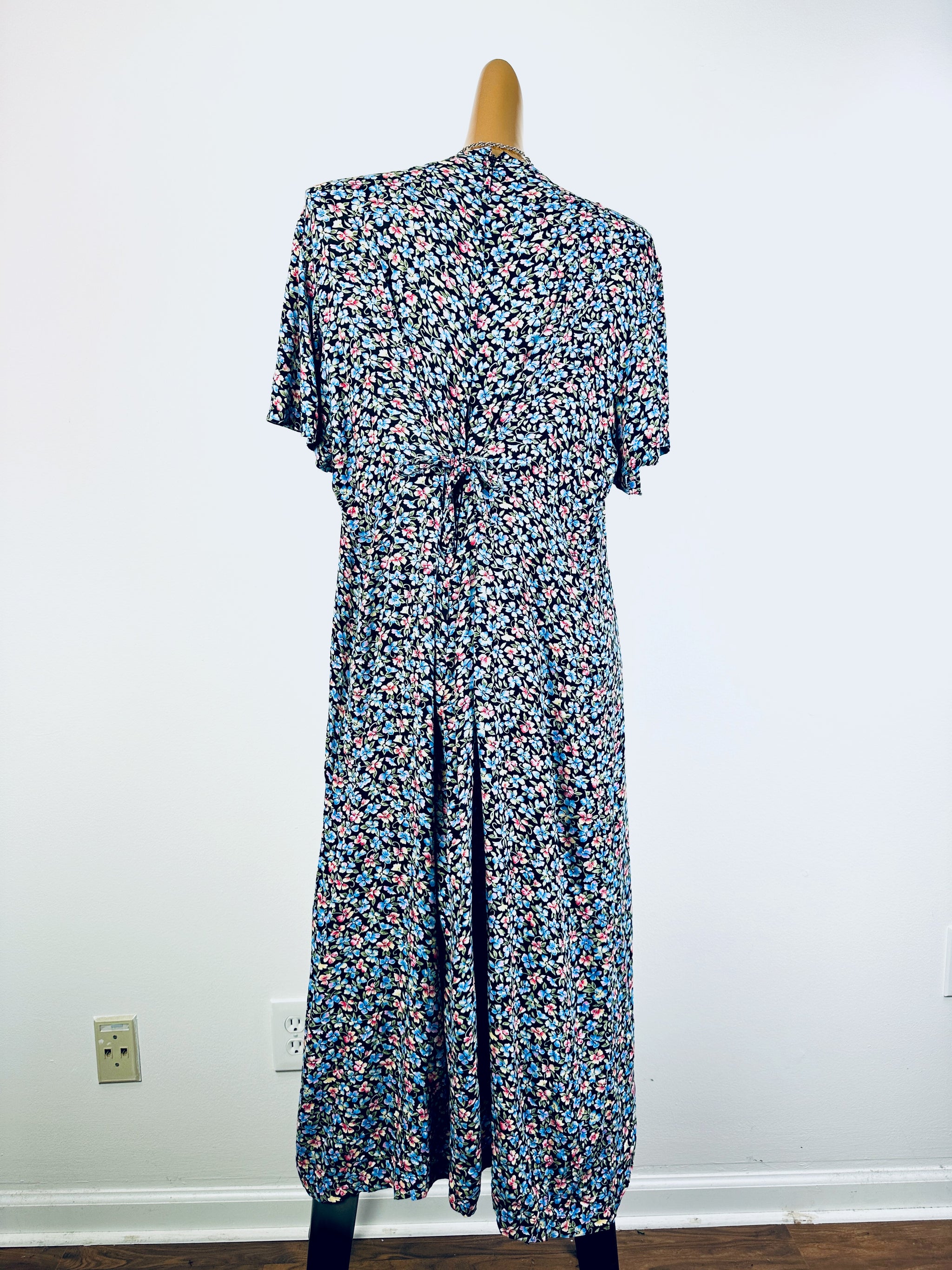 90s Grunge floral purple cream baby doll dress - shabbybabe 90s Grunge floral purple cream baby doll dress - shabbybabe