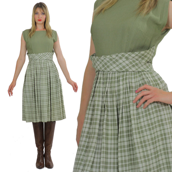 plaid dress green pleated Vintage  1970s dirndl gingham checkered high waisted sleeveless Festival Large - shabbybabe
 - 1