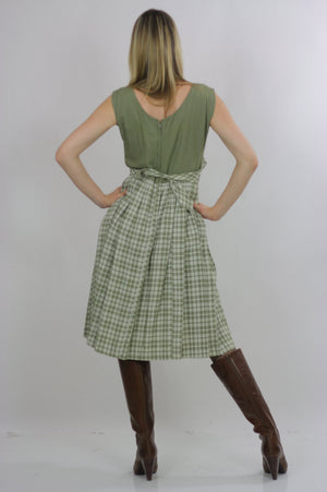 plaid dress green pleated Vintage  1970s dirndl gingham checkered high waisted sleeveless Festival Large - shabbybabe
 - 3