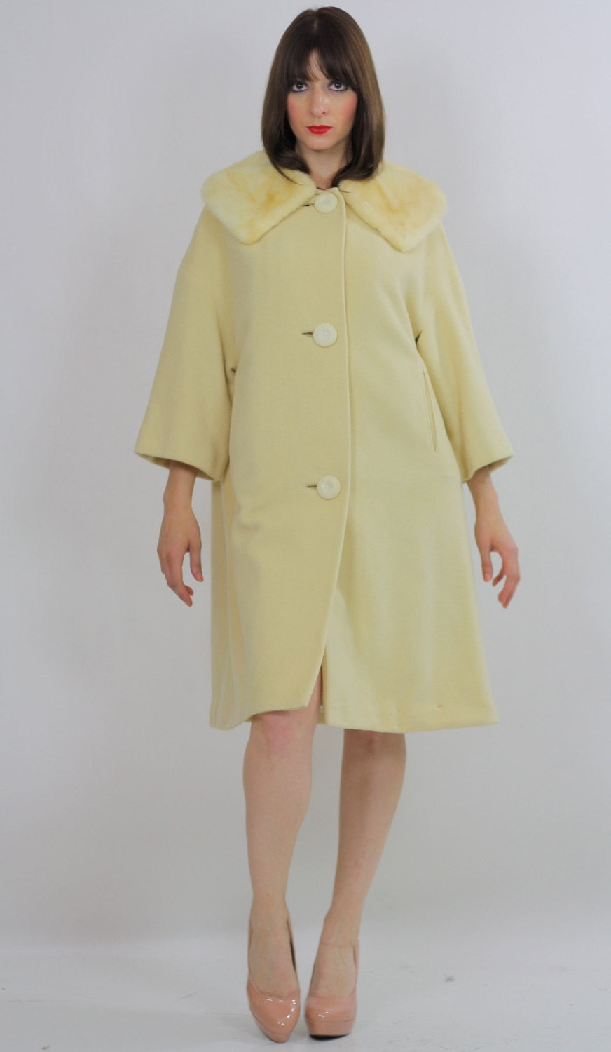 Vintage 60s wool cashmere coat with blonde mink collar cocktail