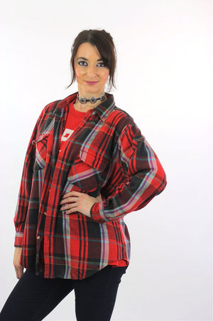 Red plaid shirt Flannel Grunge Large black red oversize 1990s long sleeve Button up Mens Large - shabbybabe
 - 3