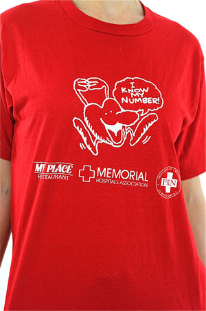 graphic tshirt red cartoon tee Vintage 1990s Memorial Hospitals Association  red white oversize abstract Large - shabbybabe
 - 3