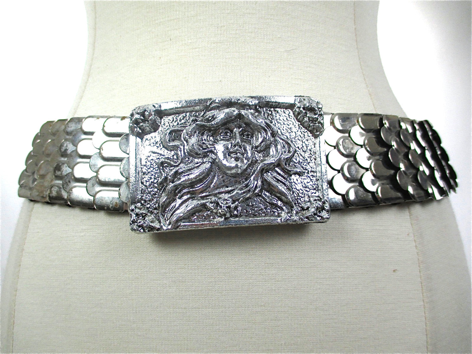 Vintage 80s all Metal Belt with Chain and Hook Closure Silver Drape Chain Hook Belt (vintage 1980 main image 2