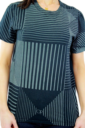 stripe shirt graphic tee black grey Vintage 1990s retro hipster tshirt skater unisex oversize striped print Medium - shabbybabe
 - 5