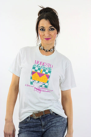 Retro shirt Vintage 1980s graphic tee white short sleeve oversize unisex hipster Modesto a la Carte print Large - shabbybabe
 - 2