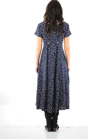 Grunge Floral Midi Dress Vintage 1990s Navy blue ditsy short sleeve scoop neck boho Hippie sundress Medium - shabbybabe
 - 3