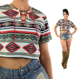 Tribal shirt Vintage 1980s Aztec crop top short sleeve lace up Southwestern Boho Red white Bohemian native top Small - shabbybabe
 - 2