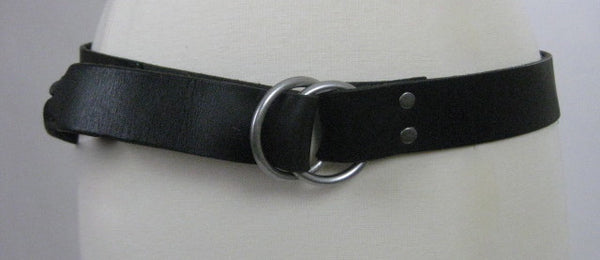Vintage 80s Boho black leather belt Adjustable rings - shabbybabe
 - 1