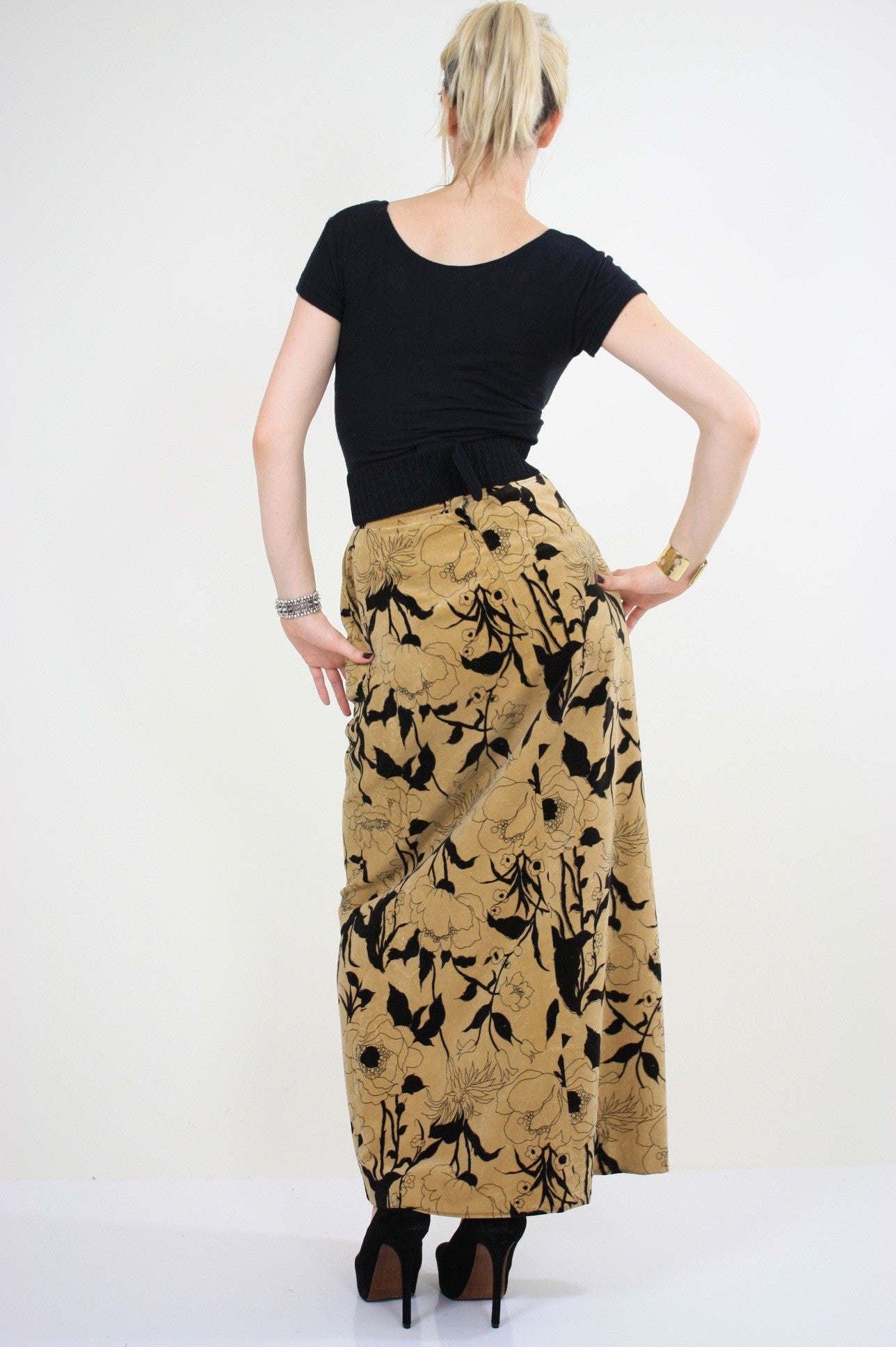 Vintage floral top velvet maxi skirt